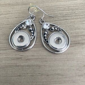 Chic Silver Teardrop Earrings with Crystal Accents